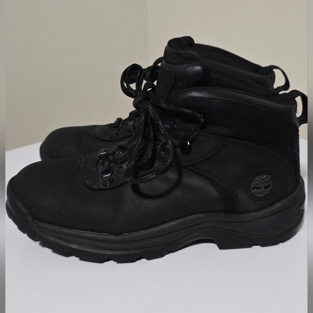 "Timberland" Black Hiking Boots - Picture 1 of 4